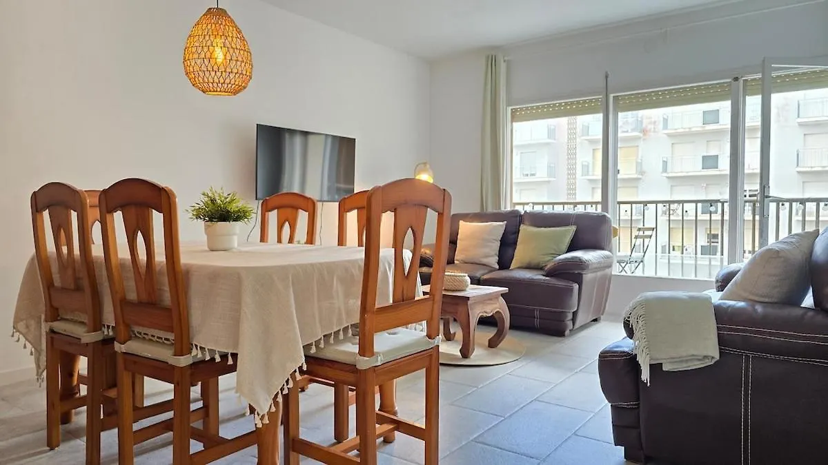 Bright Apartment With Two Balconies And A Seaside Pool Blanes