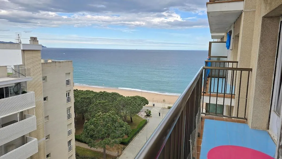 Bright Apartment With Two Balconies And A Seaside Pool Blanes